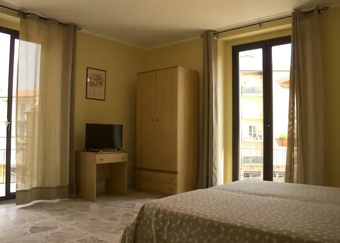 Alojamento de Acomodação e Pequeno-almoço Pinarina 3*