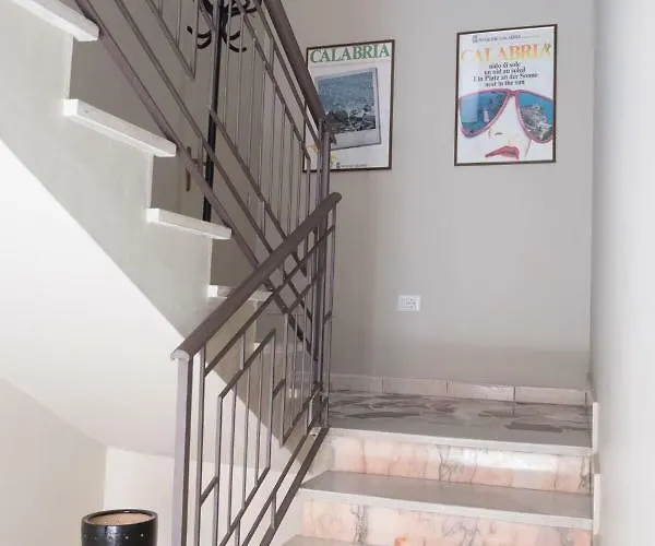 Pinarina Alojamento de Acomodação e Pequeno-almoço Lamezia Terme